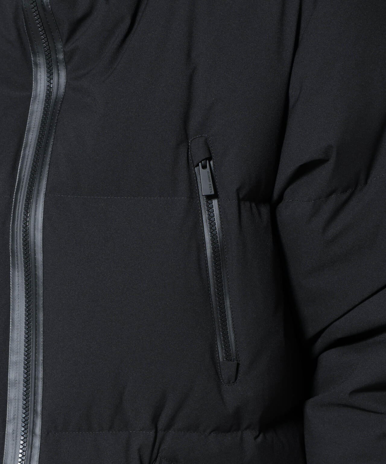 「西川ダウン(R)」SOLOTEXダウン