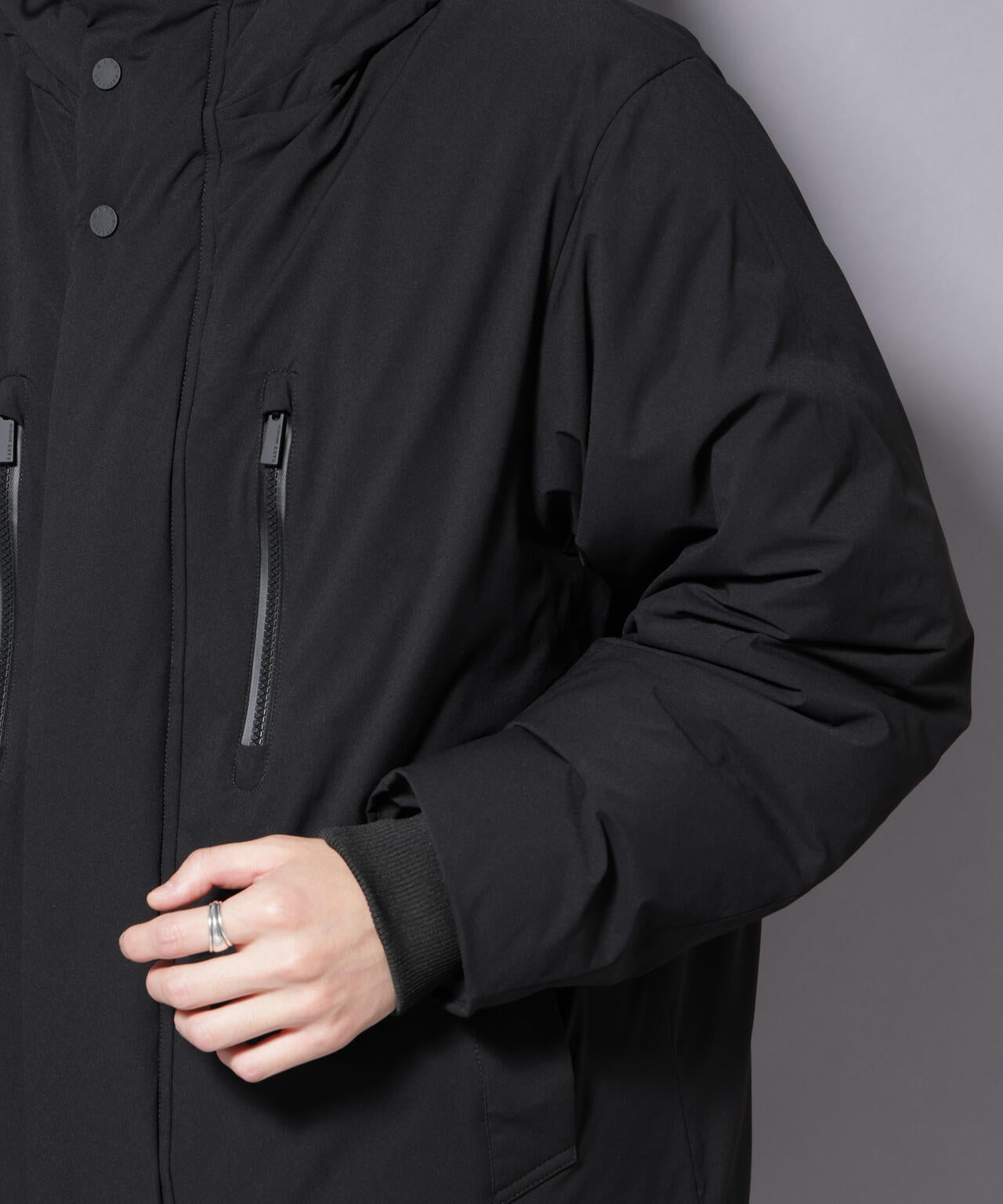 「西川ダウン(R)」SOLOTEXショートダウン