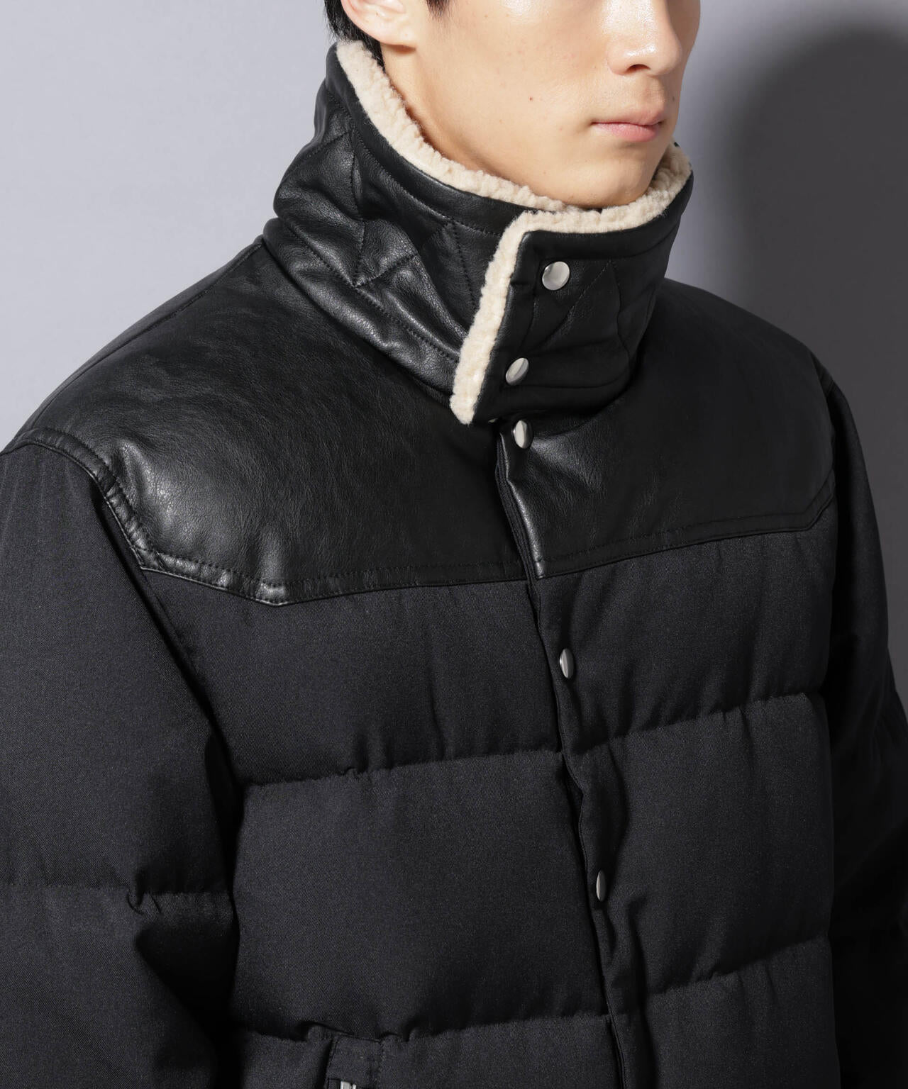 「西川ダウン(R)」ボアカラーサージショートダウン