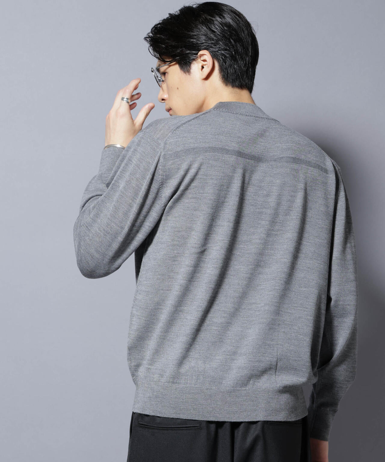 「毛玉レスニット」ファインゲージモックネック