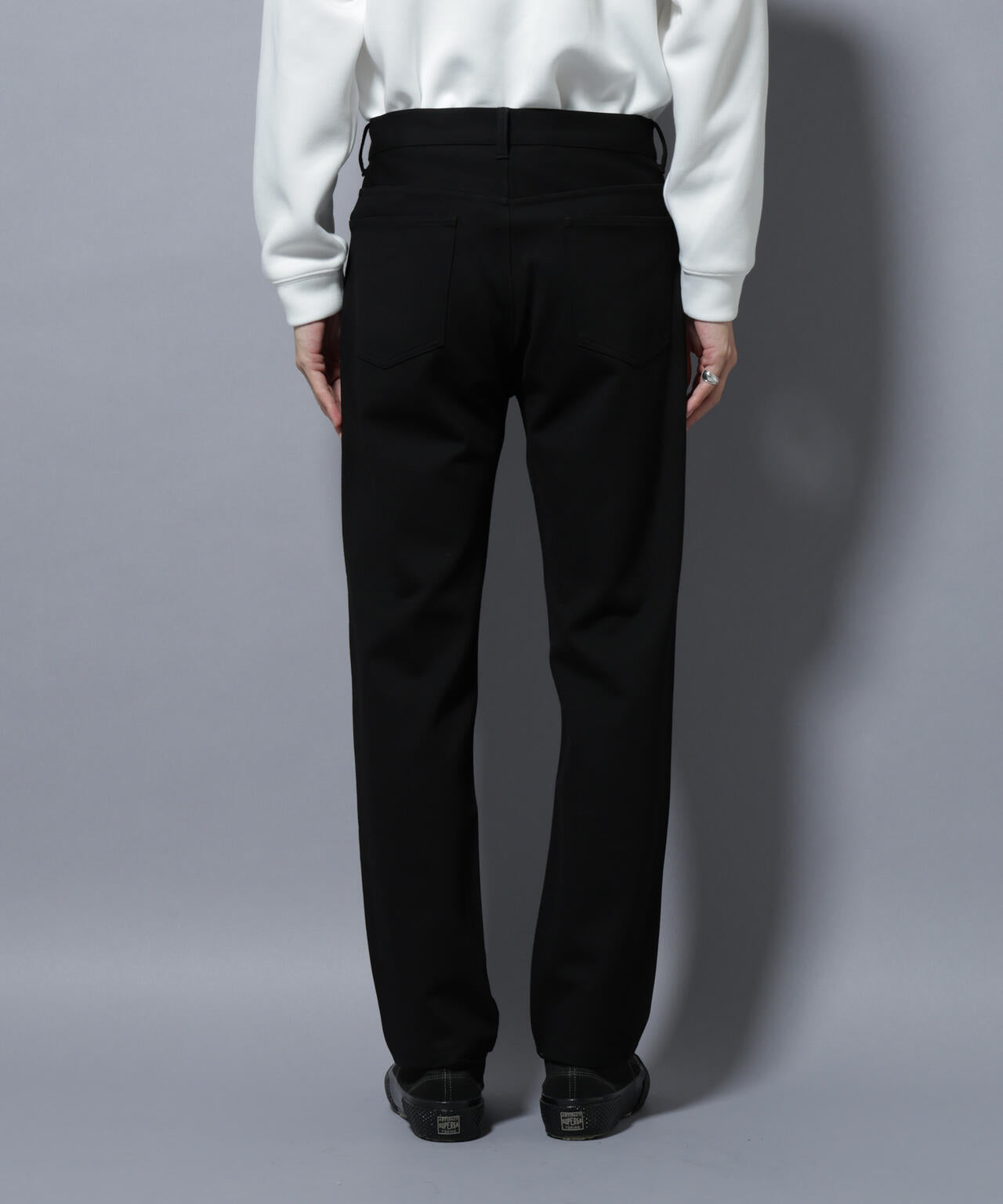 5P テーパードパンツ