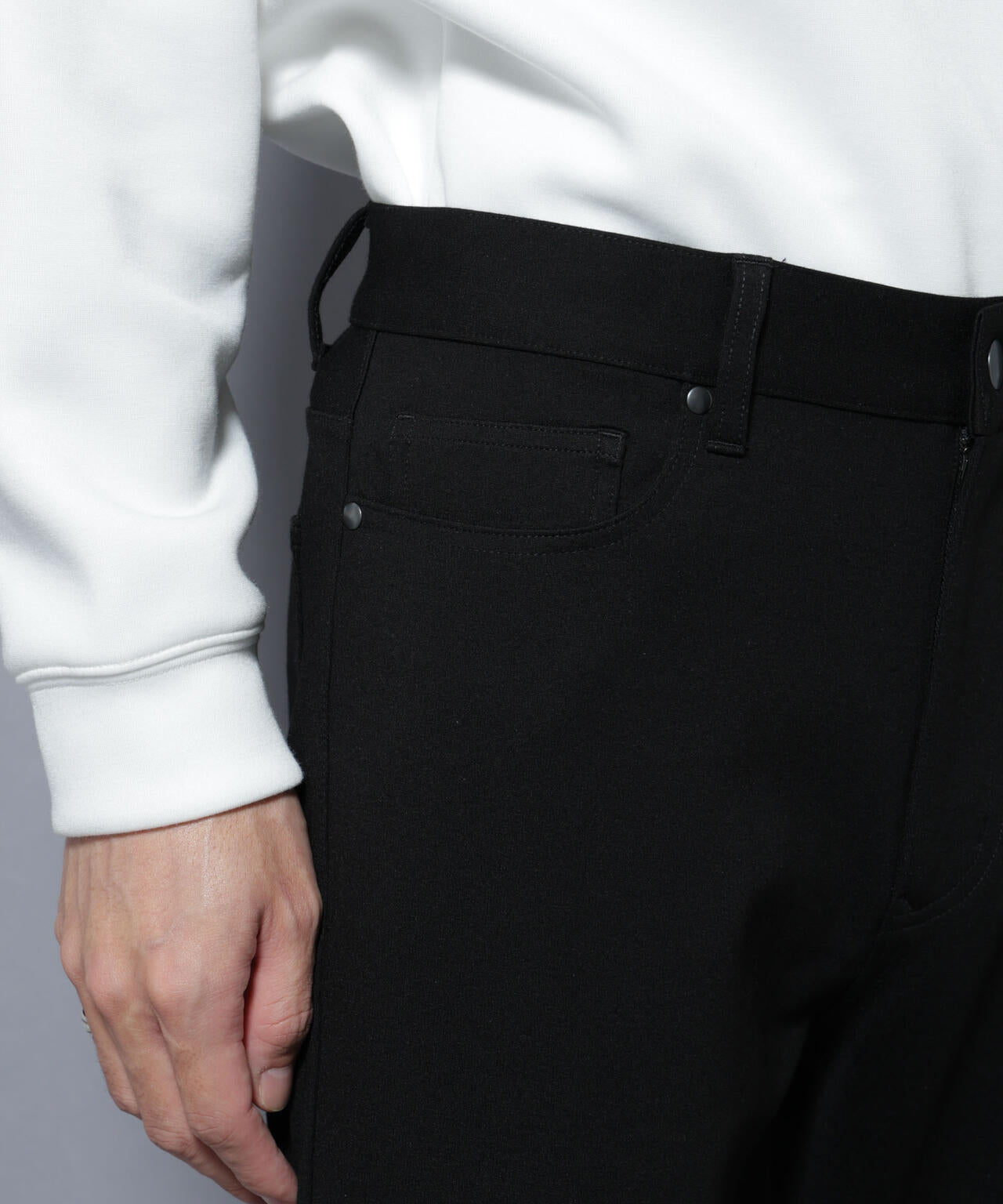 5P テーパードパンツ