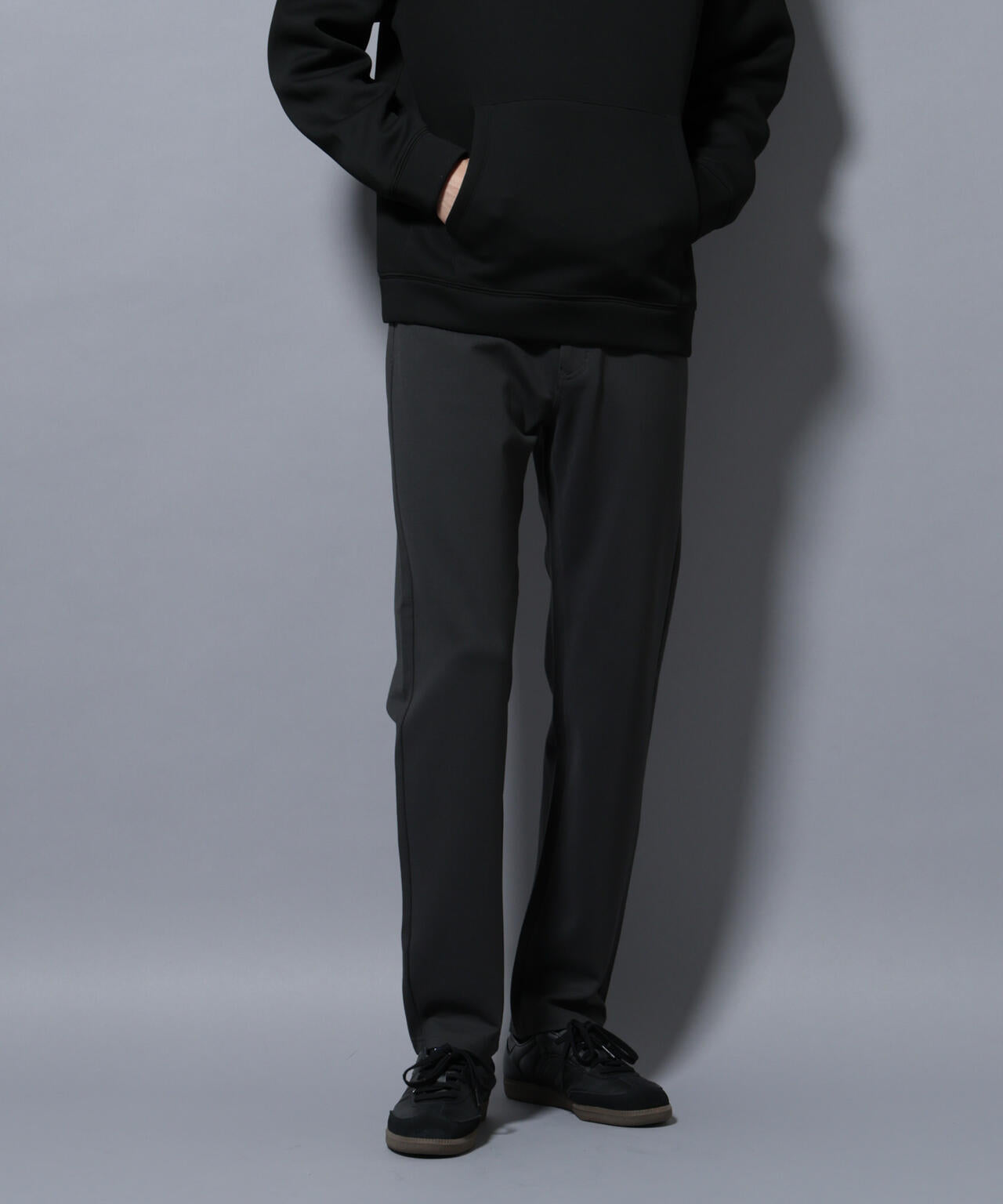 5P テーパードパンツ