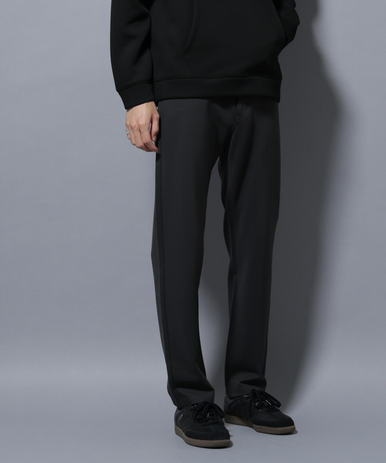 5P テーパードパンツ